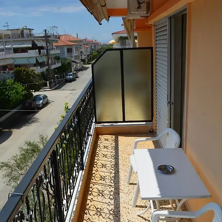 Apartments Dimitra Paralia Dionysiou Exterior photo