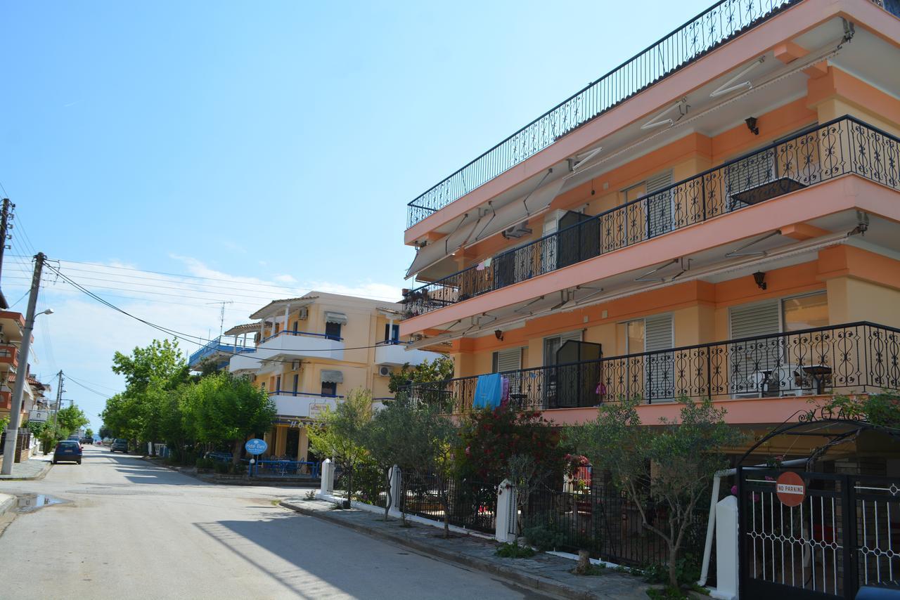 Dimitra * Paralia Dionysiou