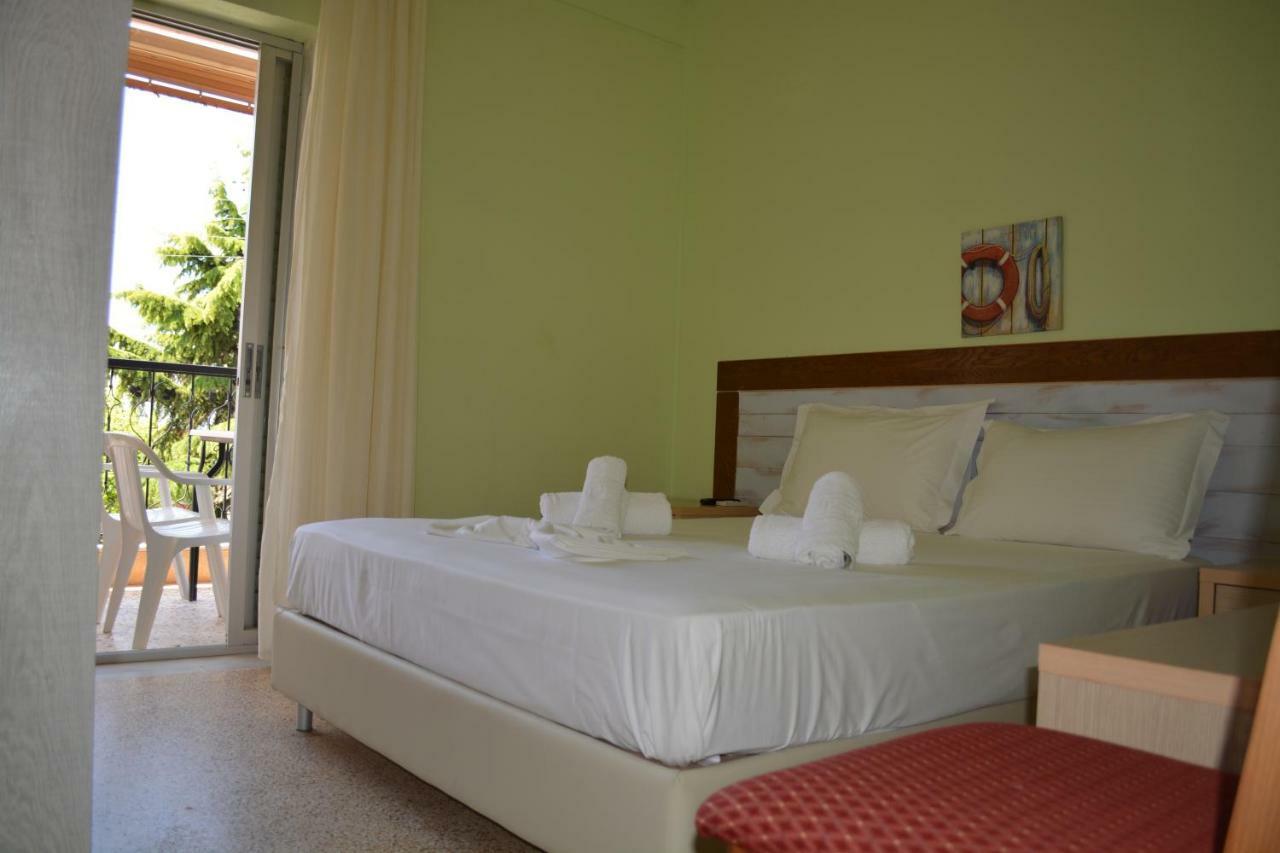 Apartment Dimitra Paralia Dionysiou