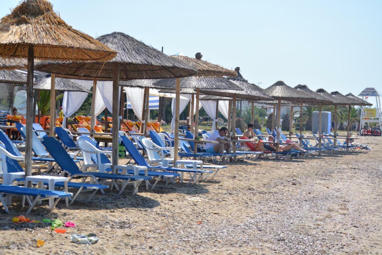 Dimitra * Paralia Dionysiou